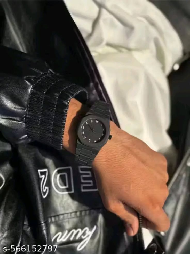 Arabic Aura Watch
